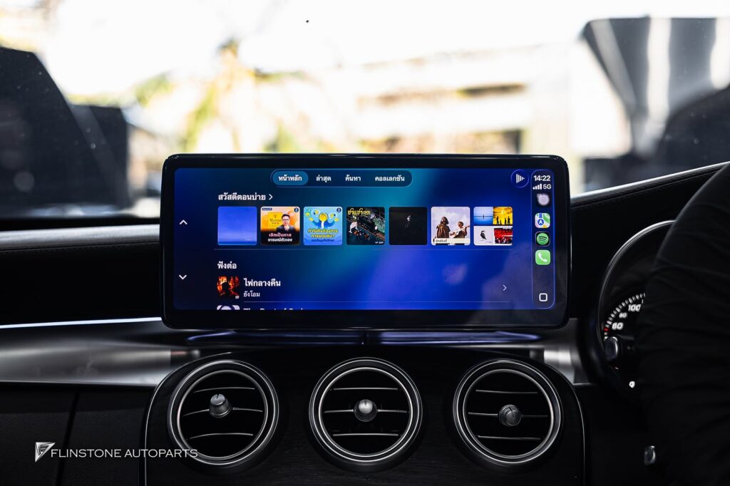 Mercedes-Benz cutting-edge upgrade for W205 C-Class with the screen set Android the top spec