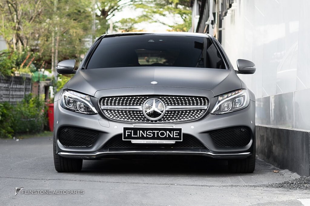 Mercedes-Benz cutting-edge upgrade for W205 C-Class with the screen set Android the top spec