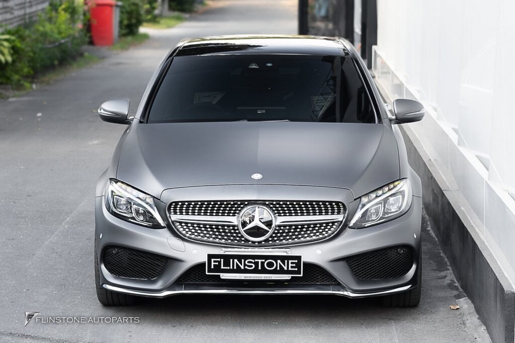 Mercedes-Benz cutting-edge upgrade for W205 C-Class with the screen set Android the top spec