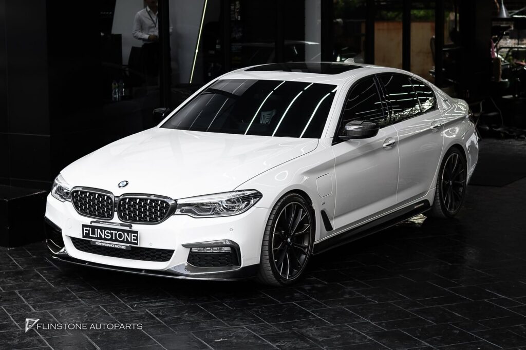 BMW G30 – F90 2024+ production technology at the level of Supercar: this piece is made with Autoclave
