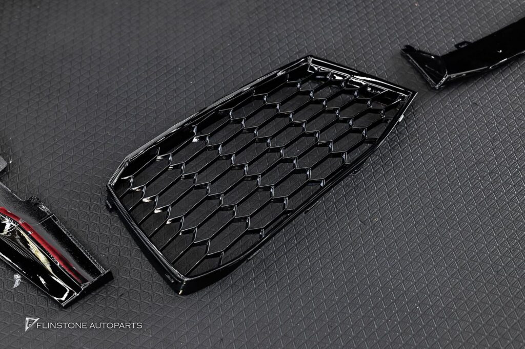 เข้าใหม่สำหรับ AUDI TT MK3 ที่เตรียมติดตั้งชุดแต่ง TTRS