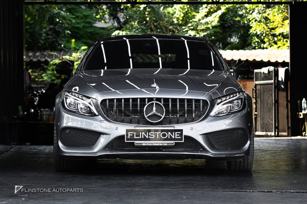 Mercedes-Benz กระจังหน้าทรง GT สีดำเงา ติดตั้งสำหรับ W205 C-Class