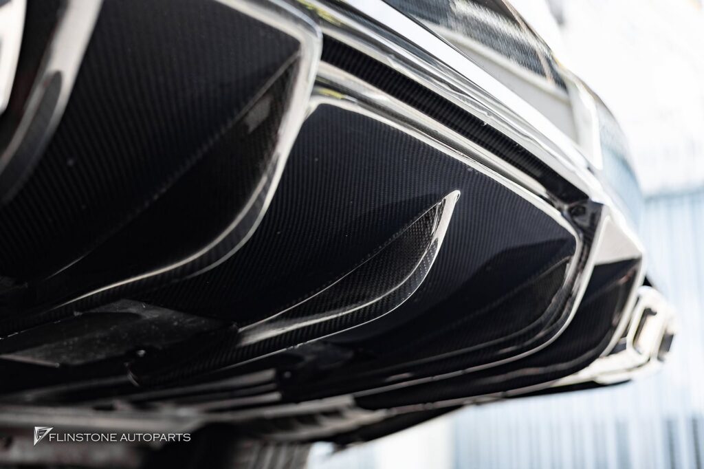 Mercedes-Benz W218 CLS-Class Coupe CLS63 AMG Facelift Style Front Bumper + GT Panamericana