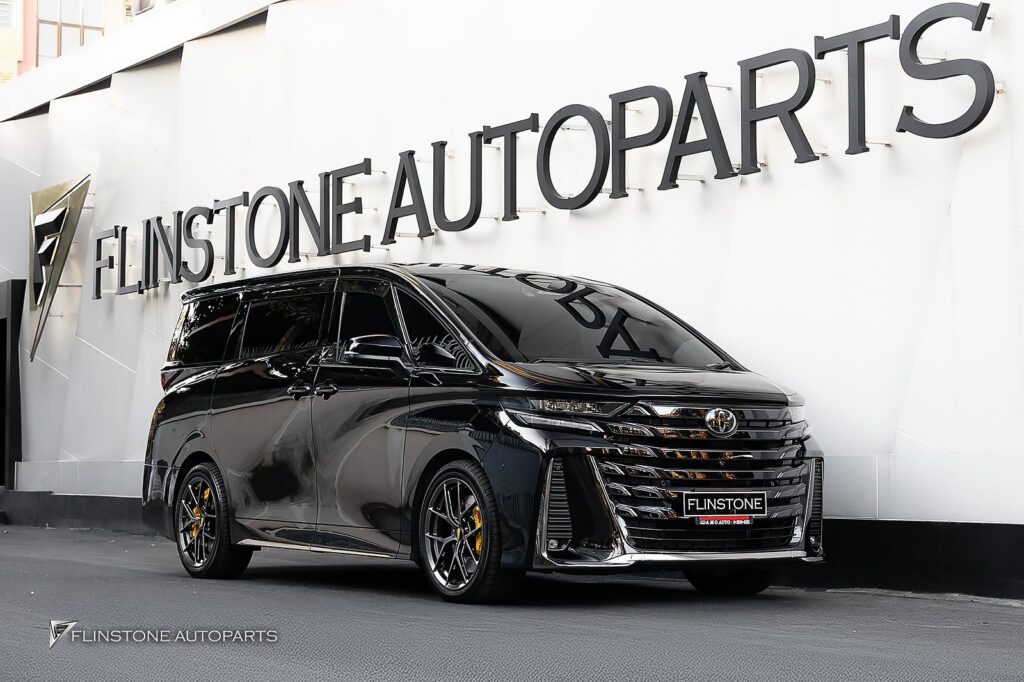 TOYOTA ALPHARD 40 ติดตั้งชุดเบรค Custom BREMBO GT สีเหลืองพร้อมก