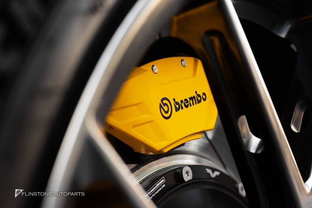 TOYOTA ALPHARD 40 Brake Kit installation Custom BREMBO GT yellow with