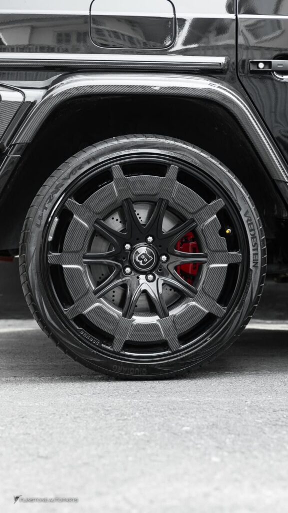 Mercedes-Benz W464 G-Class BRABUS G900 SuperBlack