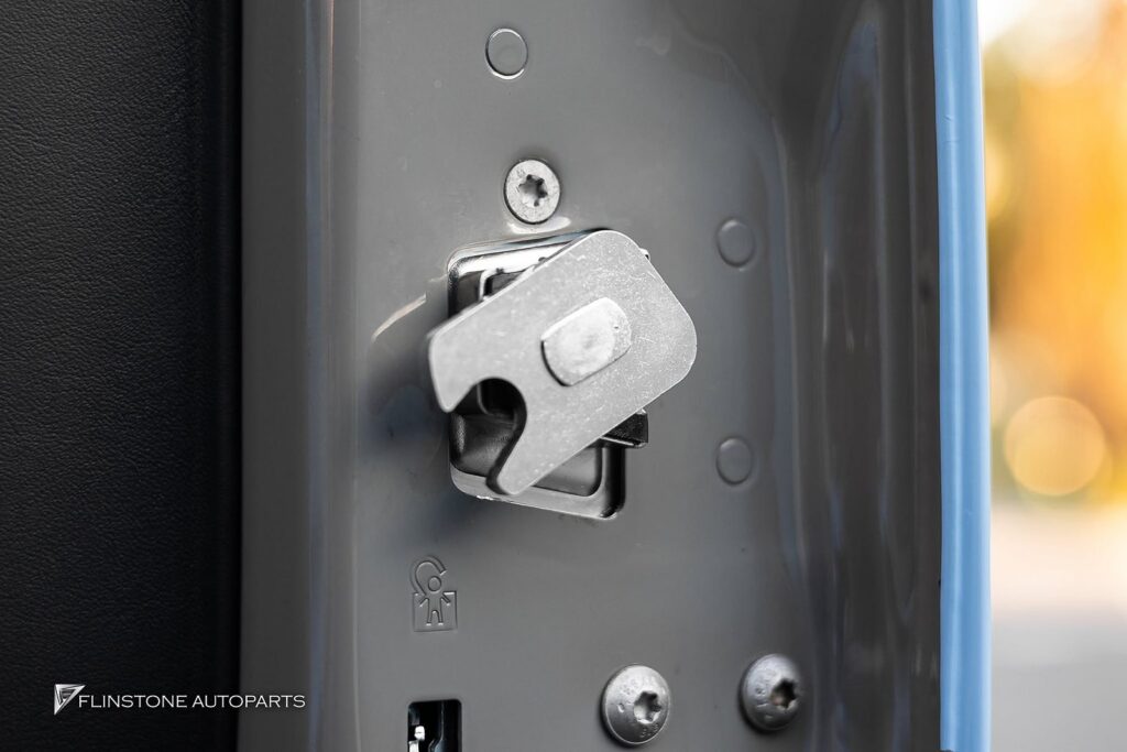Mercedes-Benz W464 G-Class Softclose Function
