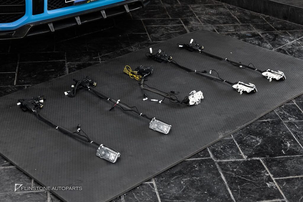Mercedes-Benz W464 G-Class Softclose Function