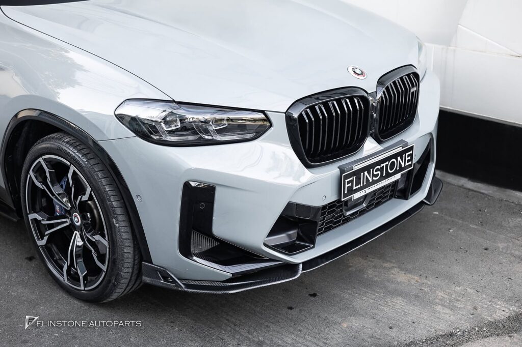 BMW X4 G02 LCI ติดตั้งไฟหน้าแท้ข้างขวาใหม่ และลิ้นหน้าคาร์บอนทรง
