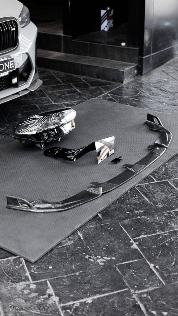 BMW X4 G02 LCI ติดตั้งไฟหน้าแท้ข้างขวาใหม่ และลิ้นหน้าคาร์บอนทรง