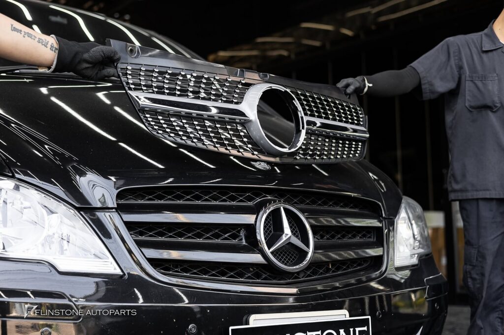 Mercedes-Benz W639 Vito Diamond Front Grille