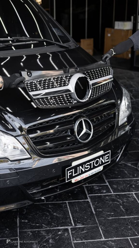 Mercedes-Benz W639 Vito Diamond Front Grille