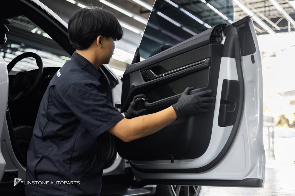 ผลงานติดตั้งชิ้นส่วนแท้จากโรงงานเยอรมัน สำหรับ Porsche Taycan