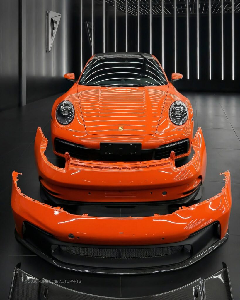 全车包围套件 PORSCHE 992 GT3 搭配轮毂 Forged