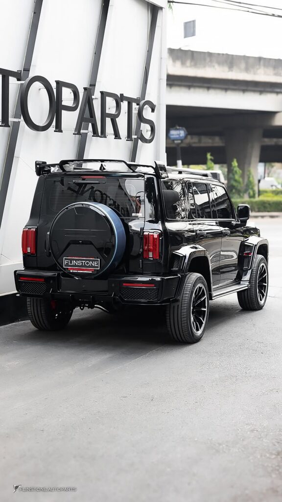 seeing how good it looks GWM TANK300 this car is no ordinary one
