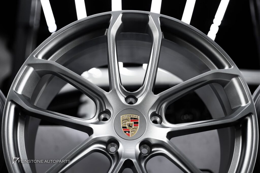 PORSCHE Cayenne 9Y0.2 USUS Forged Wheel [Custom] + USUS Autoclave Carbon Fiber Trunk S