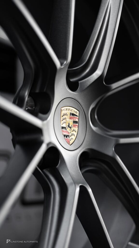 PORSCHE Cayenne 9Y0.2 USUS Forged Wheel [Custom] + USUS Autoclave Carbon Fiber Trunk S