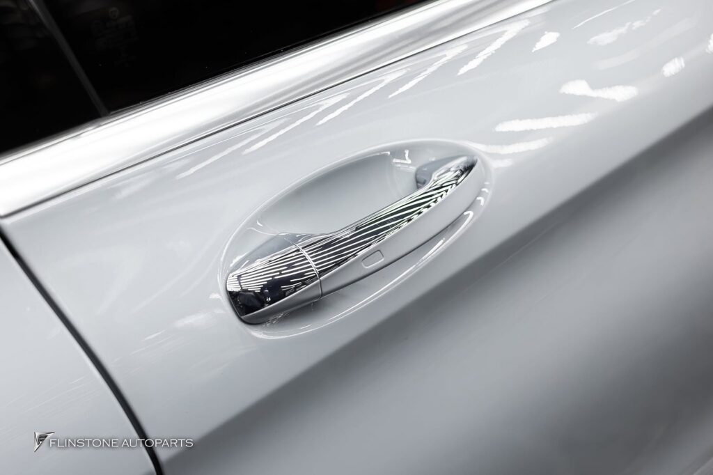 Mercedes-Benz W205 C205 C-Class 2024 ระบบตรงรุ่น: ติดตั้งเข้ากับตำแหน่งเดิมของรถได้เนียนสนิท