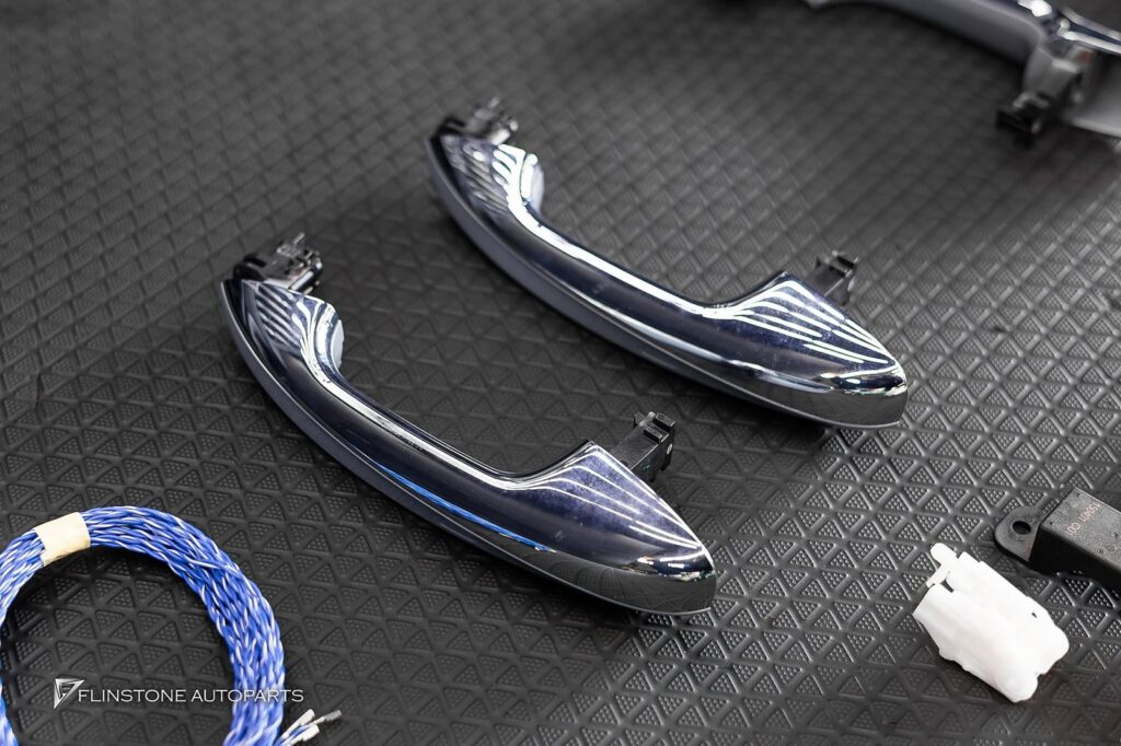 Mercedes-Benz W205 C205 C-Class 2024 ระบบตรงรุ่น: ติดตั้งเข้ากับตำแหน่งเดิมของรถได้เนียนสนิท