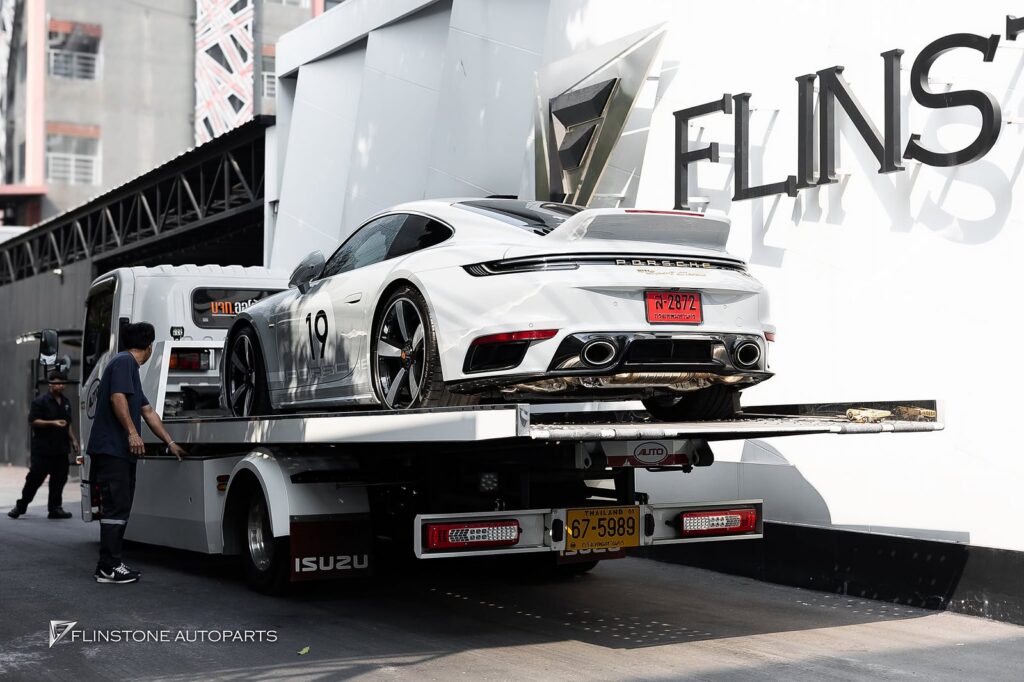 PORSCHE 911 Sport Classic (992) ตัวแรงเกียร์ธรรมดาที่ผลิตเพียง 1