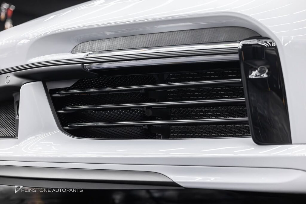 PORSCHE 911 Sport Classic (992) the manual-gearbox performance model built in only 1