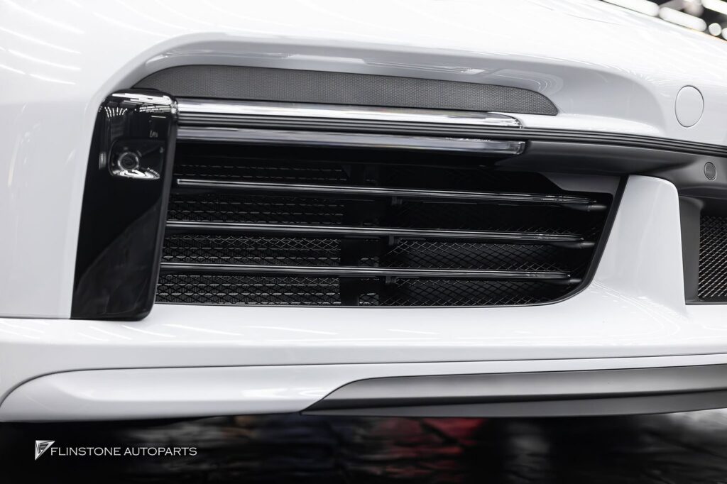 PORSCHE 911 Sport Classic (992) the manual-gearbox performance model built in only 1