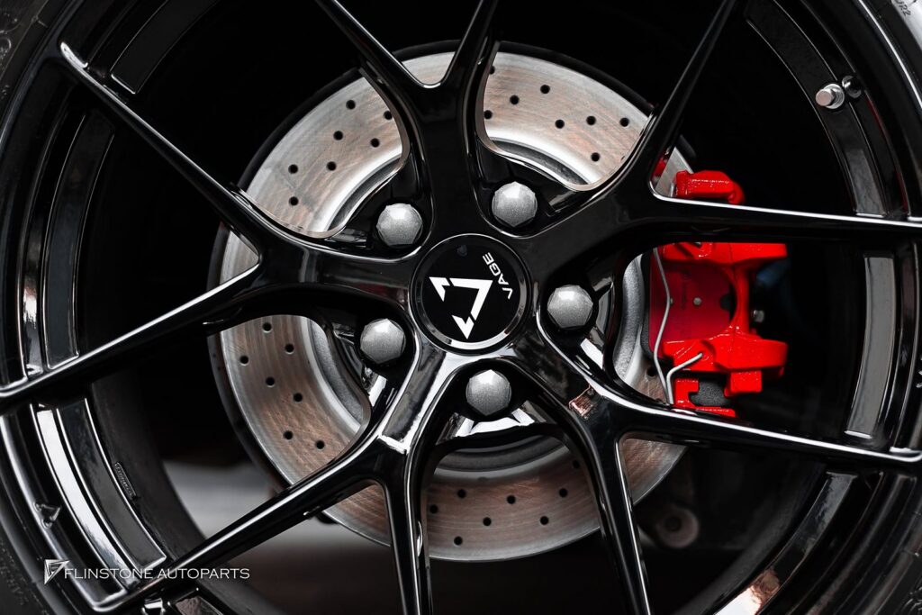 AUDI TT 2024+ ระยะเบรคสั้นลงอย่างเห็นได้ชัด: ด้วยจำนวนพอร์ตที่มากขึ้นและขนาดจา