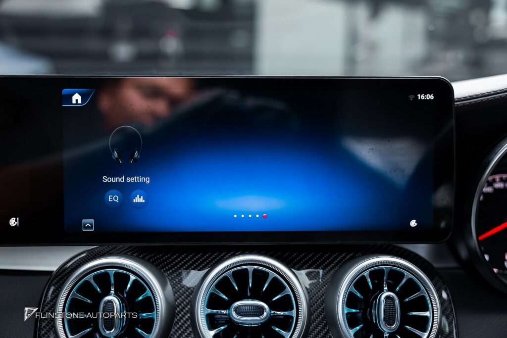Mercedes-Benz W205 C205 C-Class 2024 fits both C-Class and GLC-Class + independent on each side:
