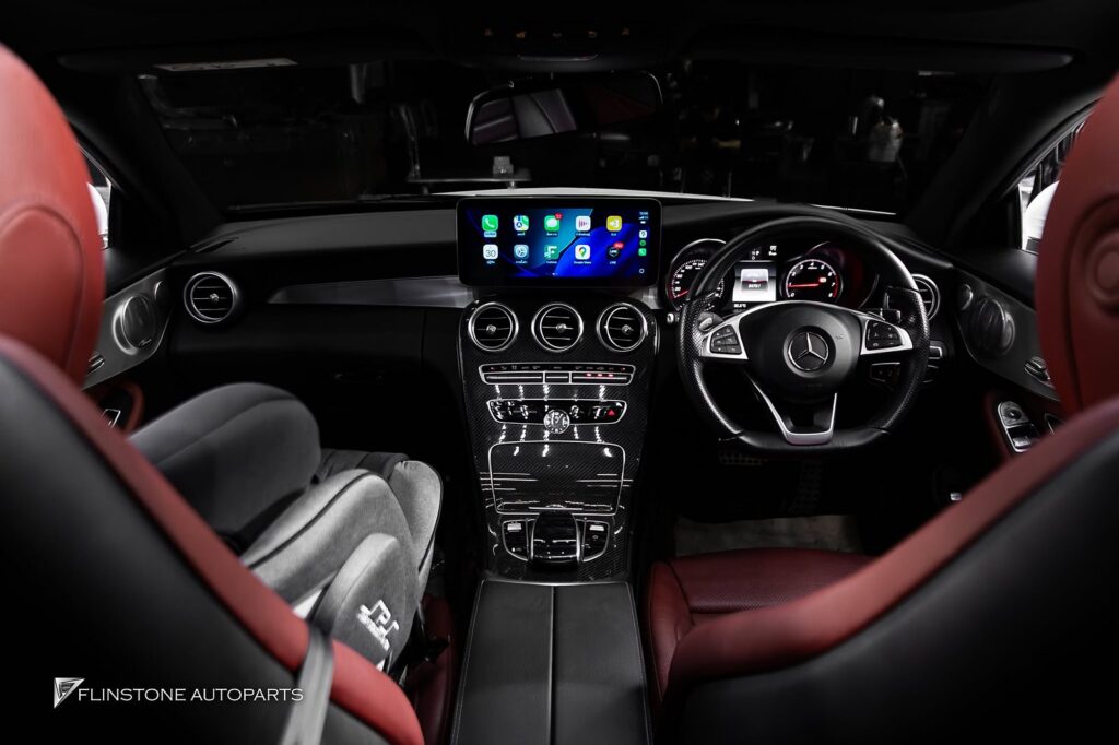 Mercedes-Benz W205 C205 C-Class 2024 เติมเต็มความบันเทิงแบบไร้ขีดจำกัด: