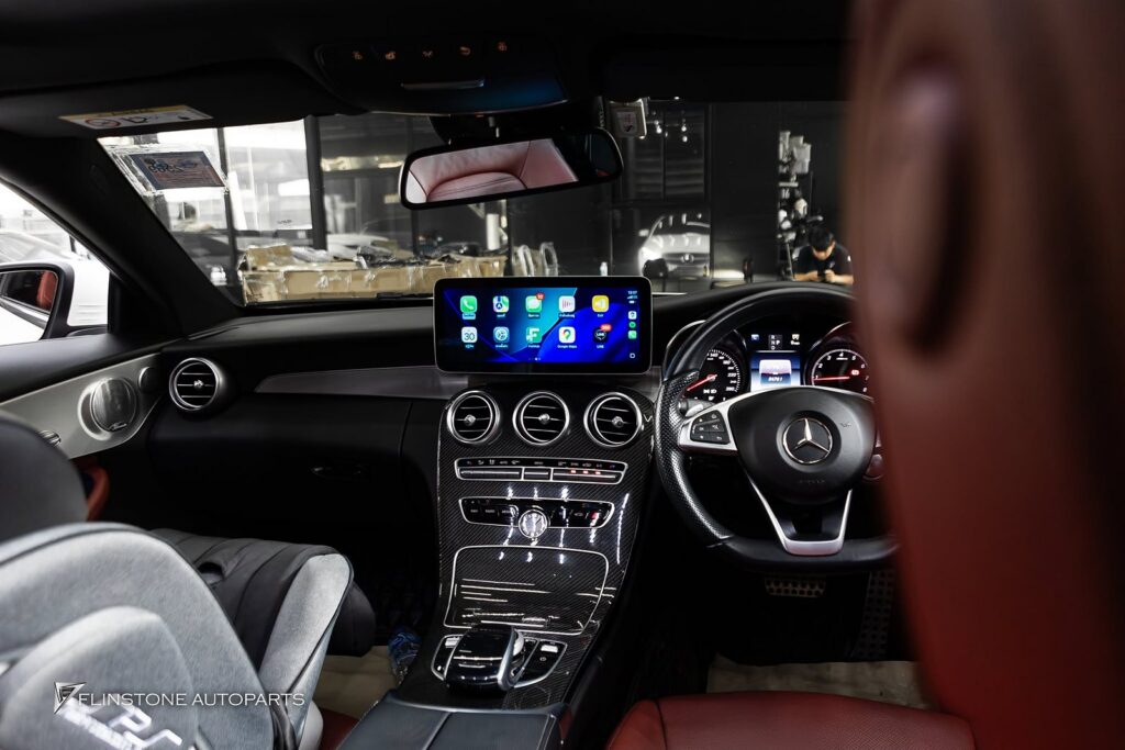 Mercedes-Benz W205 C205 C-Class 2024 เติมเต็มความบันเทิงแบบไร้ขีดจำกัด: