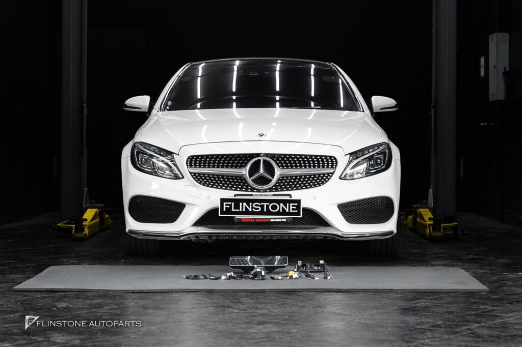 Mercedes-Benz W205 C205 C-Class 2024 เติมเต็มความบันเทิงแบบไร้ขีดจำกัด: