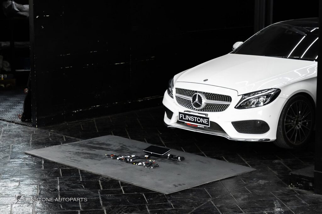 Mercedes-Benz W205 C205 C-Class 2024 เติมเต็มความบันเทิงแบบไร้ขีดจำกัด: