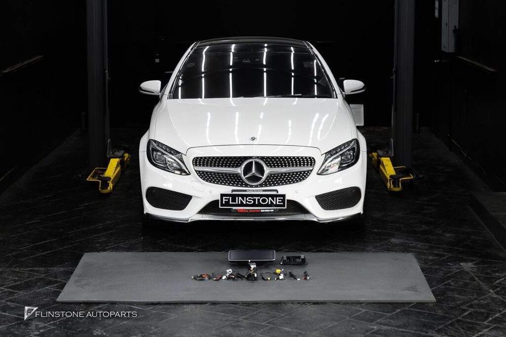 Mercedes-Benz W205 C205 C-Class 2024 เติมเต็มความบันเทิงแบบไร้ขีดจำกัด: