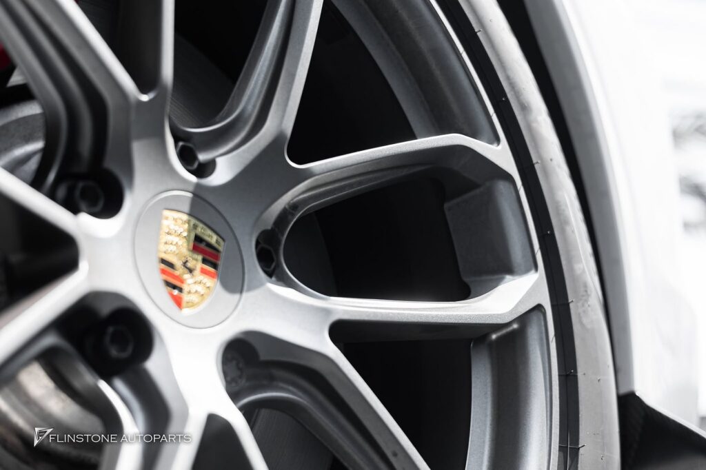 PORSCHE Cayenne 9Y0.2 USUS Autoclave Carbon Fiber Front Lip + USUS Autoclave Carbon Fi