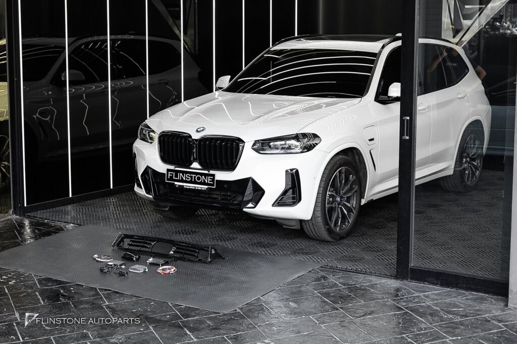 BMW X3 G01 มีเรดาร์ตรวจจับ: ระบบจะใช้เรดาร์ที่ติดตั้งอยู่หน้ารถคอยคำนวณระยะ