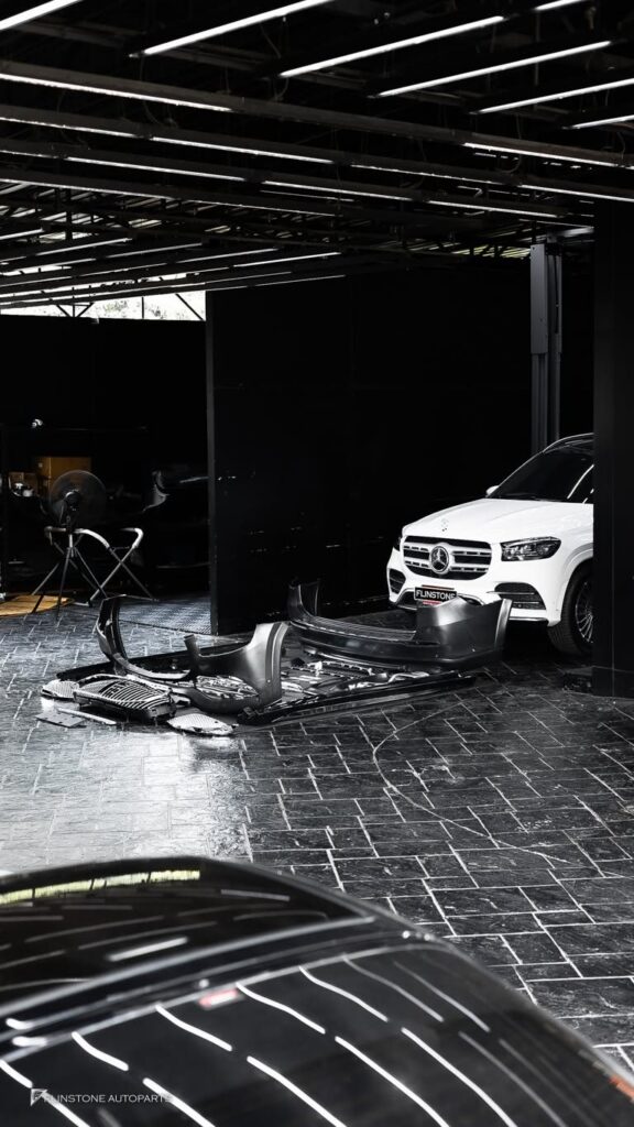 Mercedes-Benz เรียงพร้อมสำหรับการติดตั้งชุดแต่ง MAYBACH ใน X167 GLS-Class