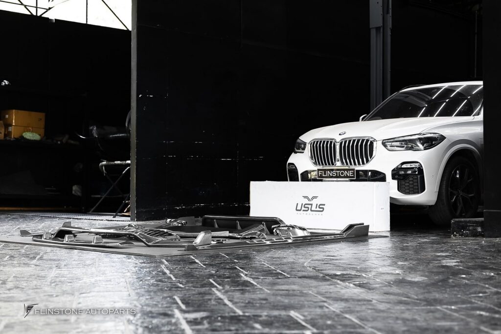 BMW G05 X5 GTs Carbon Fiber Front Lip + USUS Autoclave Carbon Fiber Front G