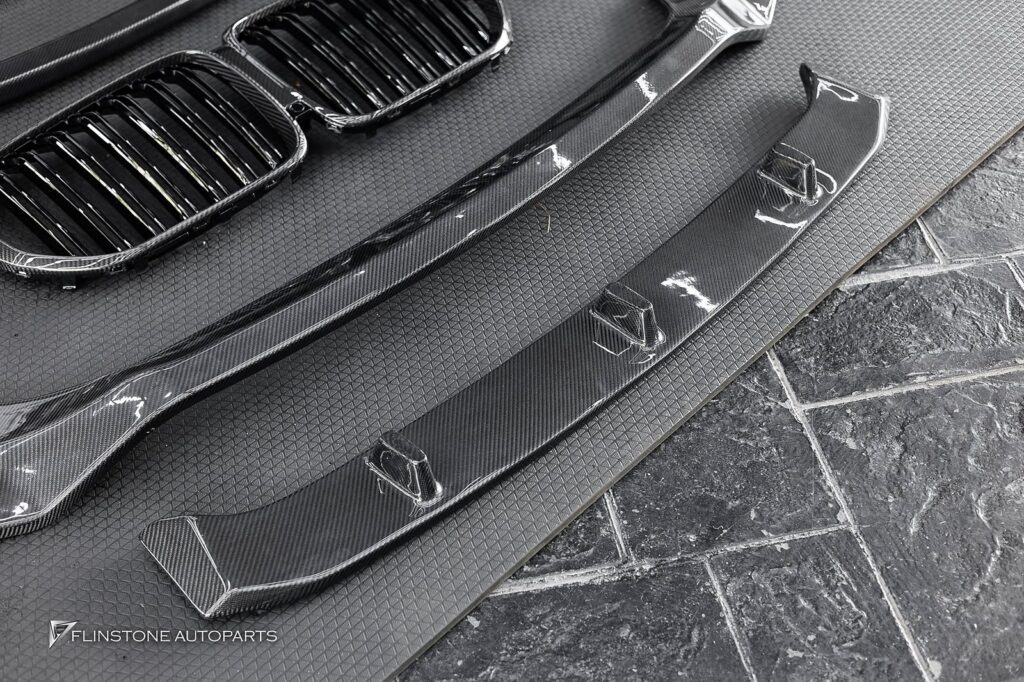 BMW G05 X5 GTs Carbon Fiber Front Lip + USUS Autoclave Carbon Fiber Front G