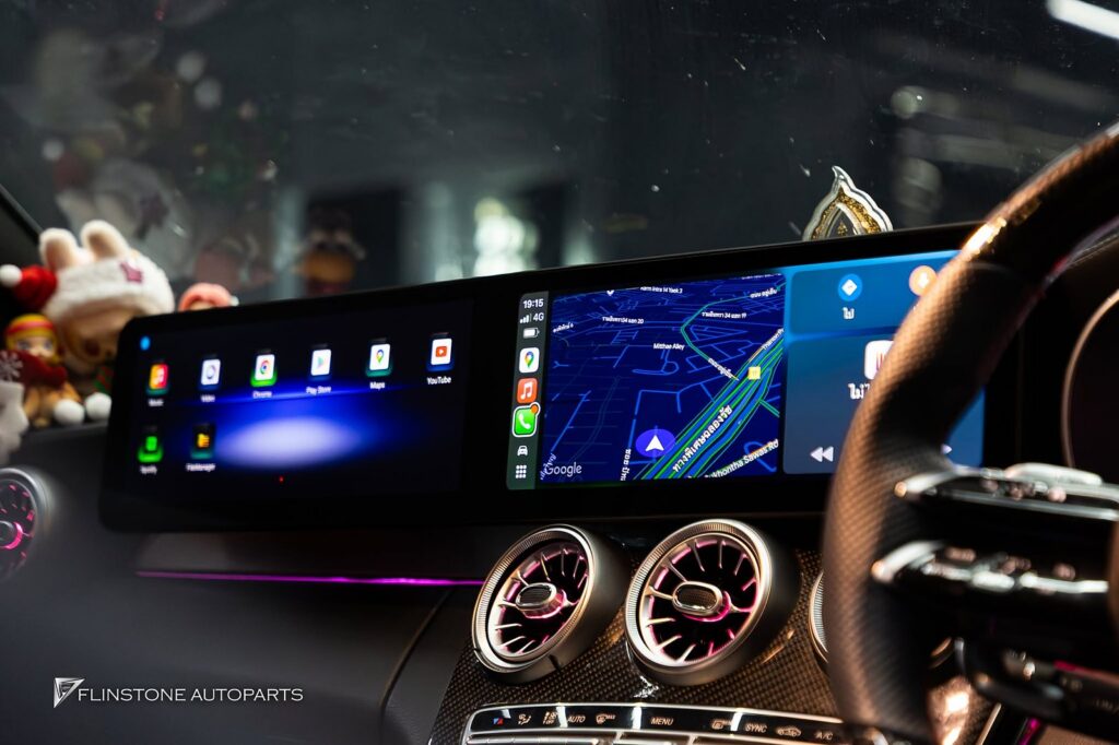 Mercedes-Benz W205 C205 C-Class 2024 luxury design: the screen blends into the console