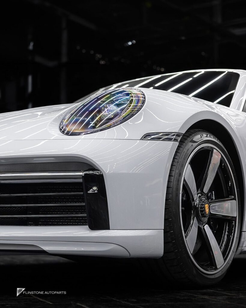 PORSCHE 992 Sport Classic