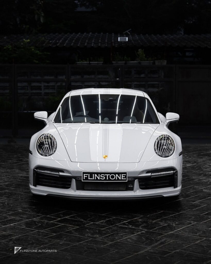 PORSCHE 992 Sport Classic