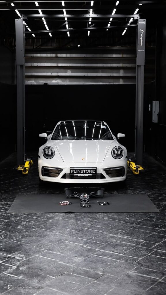 PORSCHE 992 Carrera ลดความเมื่อยล้า: เหมาะอย่างยิ่งสำหรับการขับขี่ทางไกลหรือในช่วงที