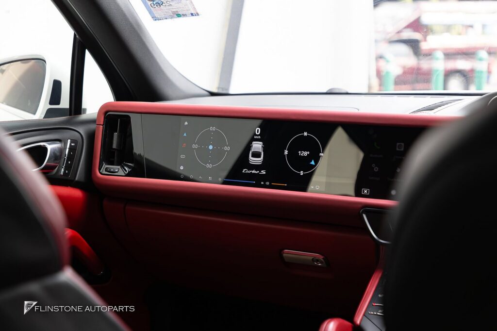 a more advanced interior than anyone else with PORSCHE Cayenne (958) that came in