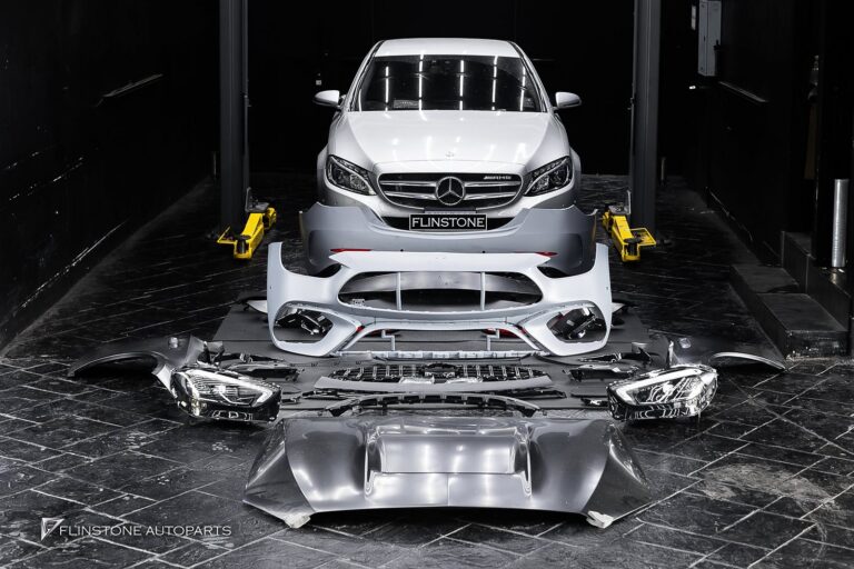 Mercedes-Benz ใครที่ขับ W205 C-Class อยู่ แล้วเริ่มรู้สึกว่าหน้าตารถเริ่มดูเดิ