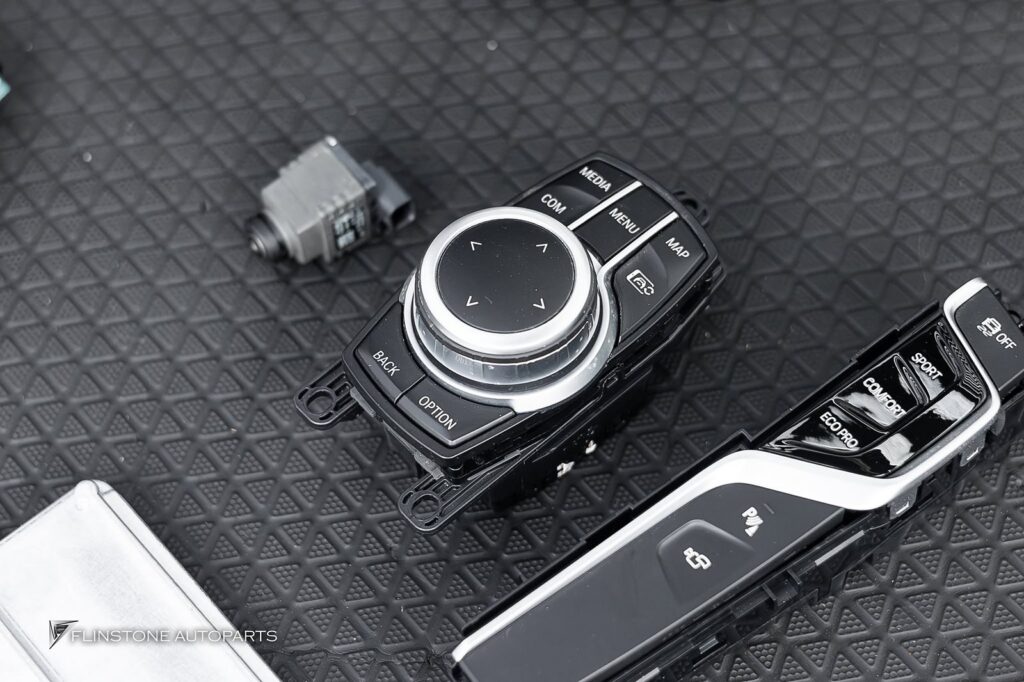 BMW G30 – F90 2024+ Surround View genuine full set: we use high-quality genuine parts