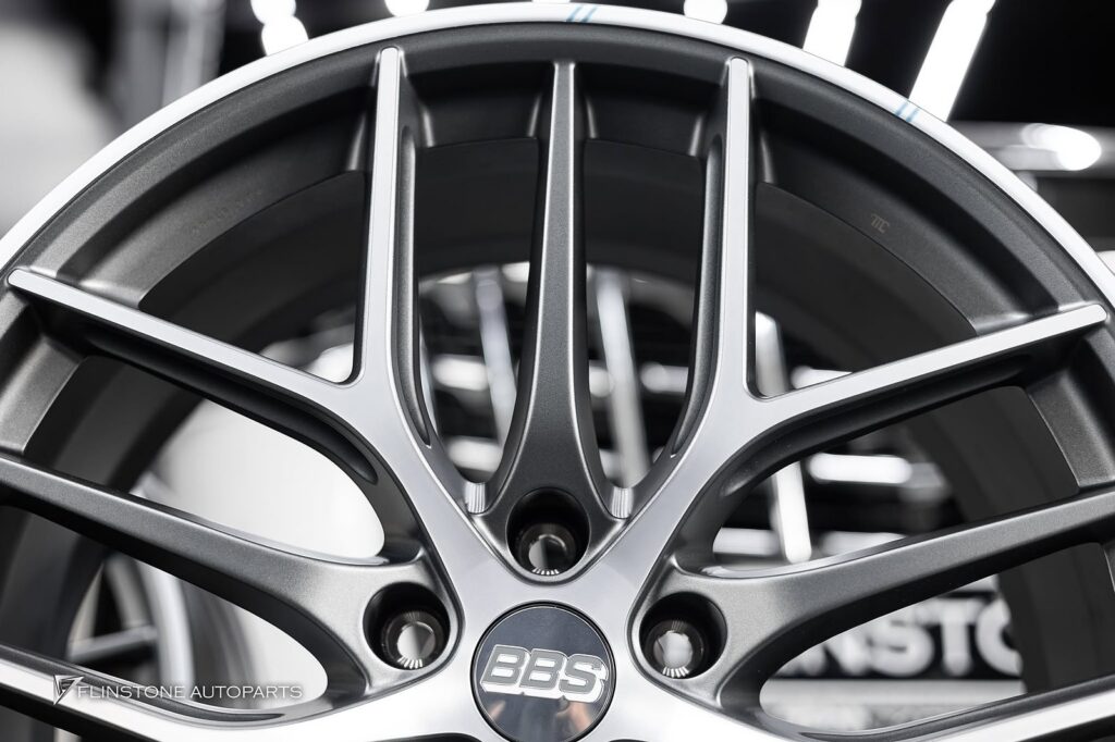 TOYOTA BBS CC-R Design: slim spoke design that is still strong