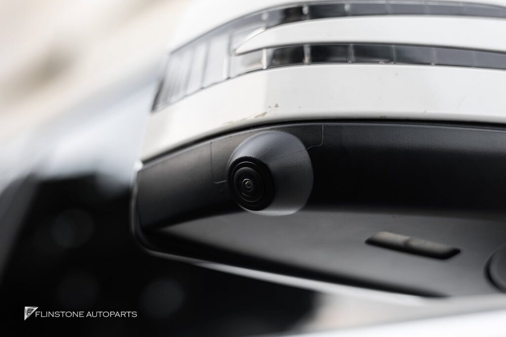 Mercedes-Benz W166 ML-Class & W176 A-Class sharpness at the level of Ultra HD: satisfyingly big screen vivid colours
