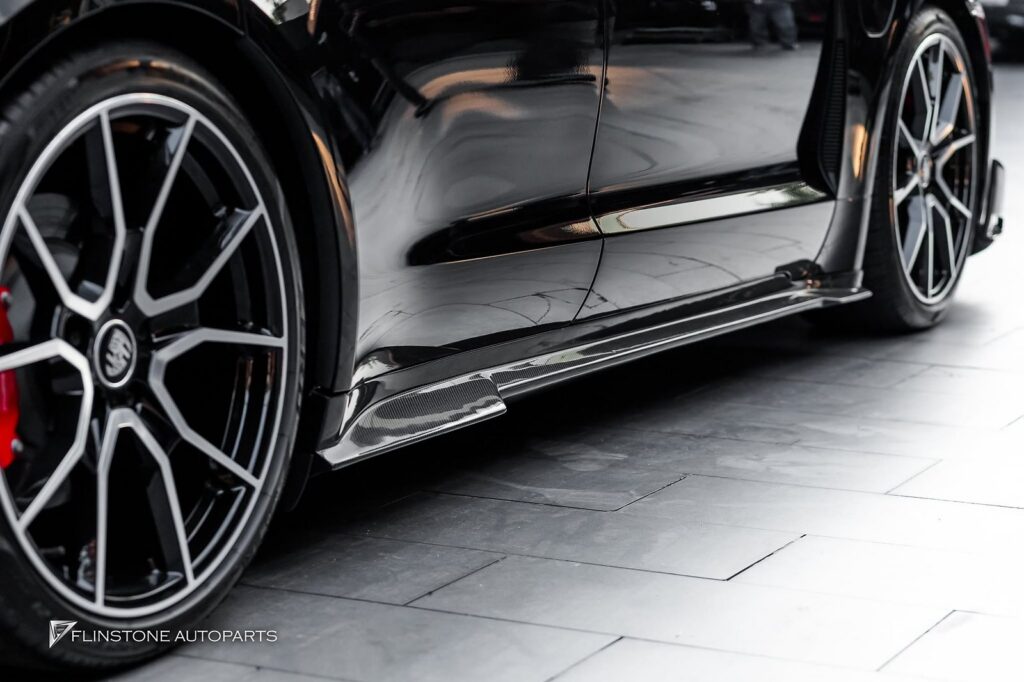 เปลี่ยนลุค Porsche Taycan ให้ดุดันระดับไฮเอนด์ด้วยชุดแต่ง Carbon
