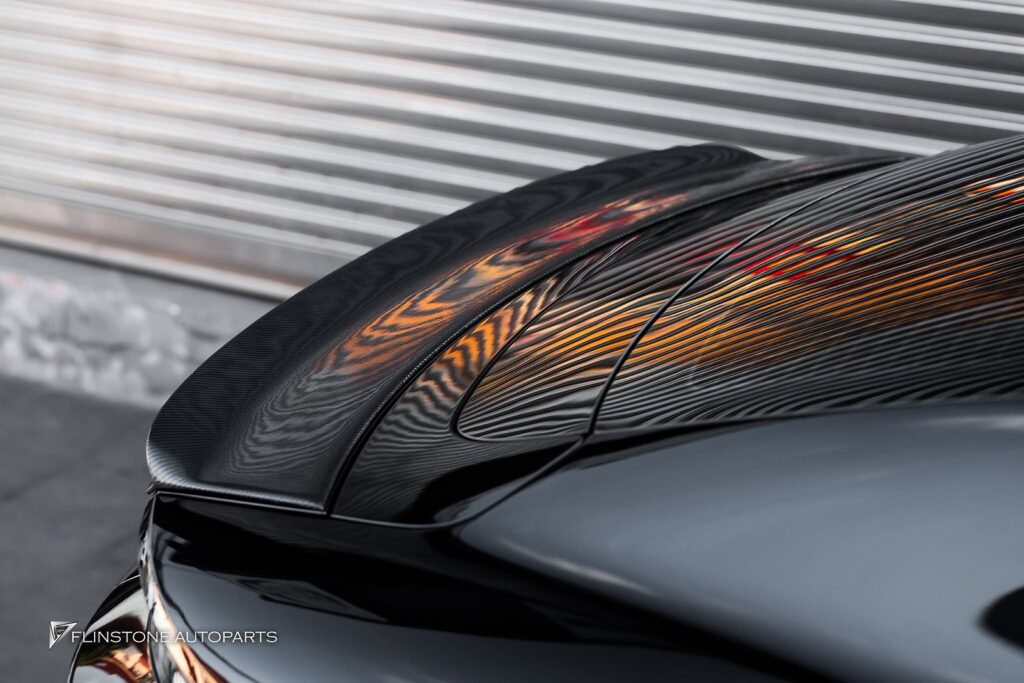 เปลี่ยนลุค Porsche Taycan ให้ดุดันระดับไฮเอนด์ด้วยชุดแต่ง Carbon