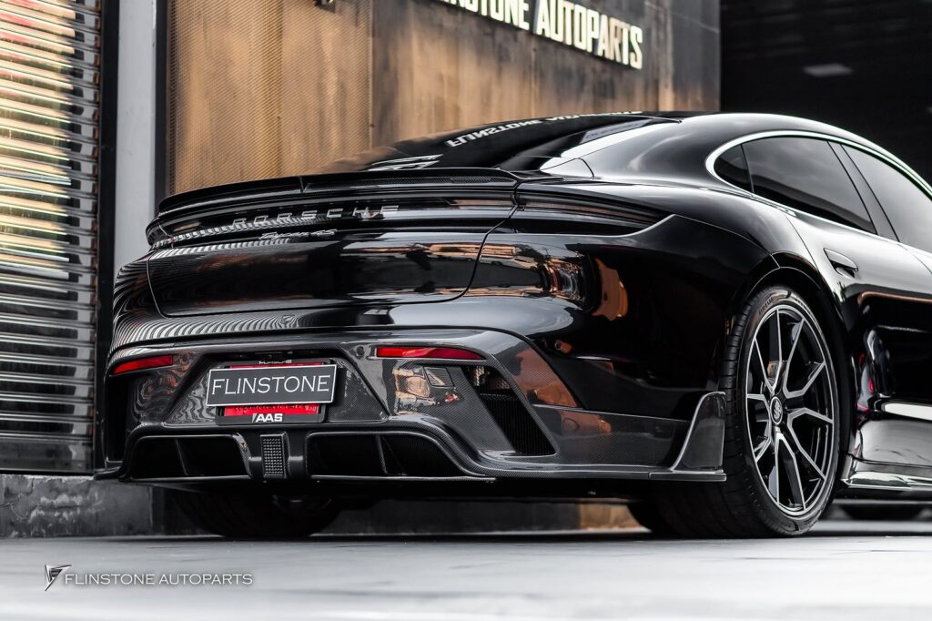 เปลี่ยนลุค Porsche Taycan ให้ดุดันระดับไฮเอนด์ด้วยชุดแต่ง Carbon
